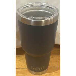 Yeti Navy Blue 30 oz Tumbler